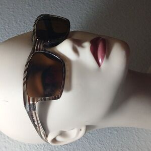 Native Flatiron Sunglasses Woodgrain Beautiful!